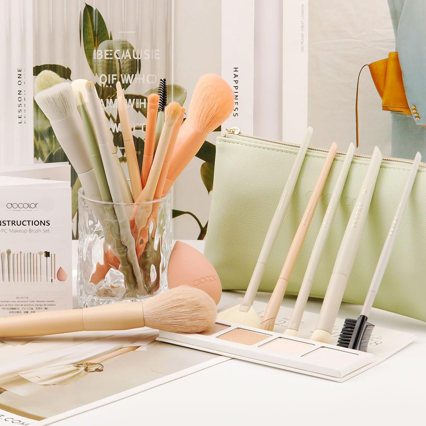 Makeup Brushes 17 Pcs with Makeup Bag and Makeup Sponge and Brush Protector Morandi Makeup Brush Set Premium Synthetic Hair Makeup Brush Wooden Handle Eyeshadow Brush Set