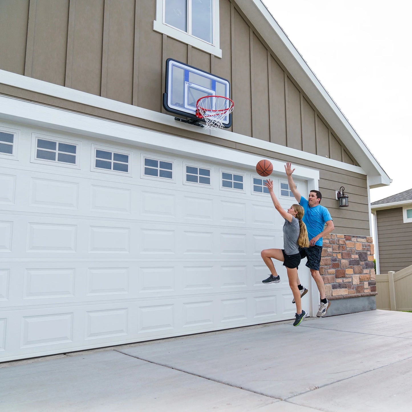 New Basketball Backboard and Rim Combo (44-Inch Polycarbonate) - 73650