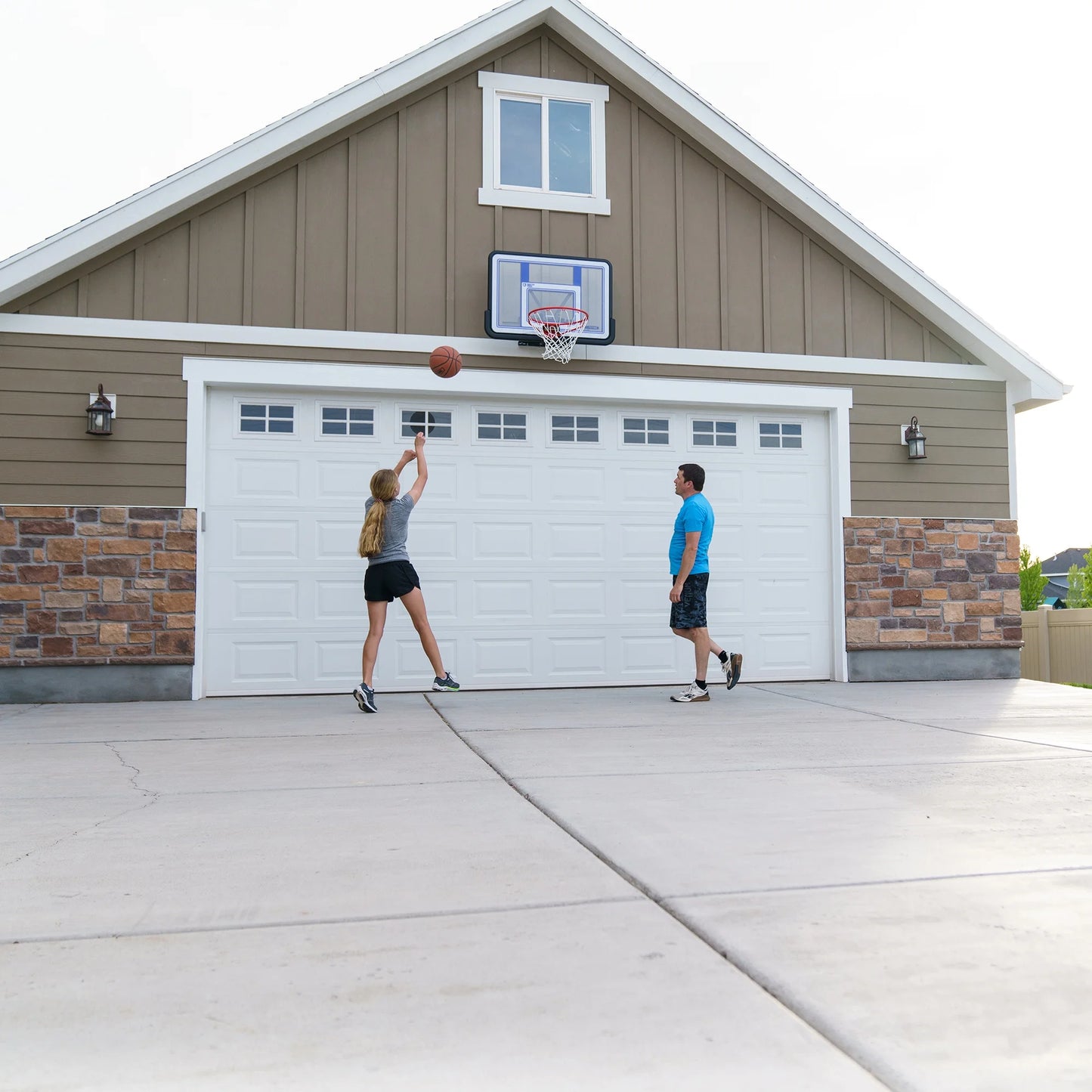 New Basketball Backboard and Rim Combo (44-Inch Polycarbonate) - 73650